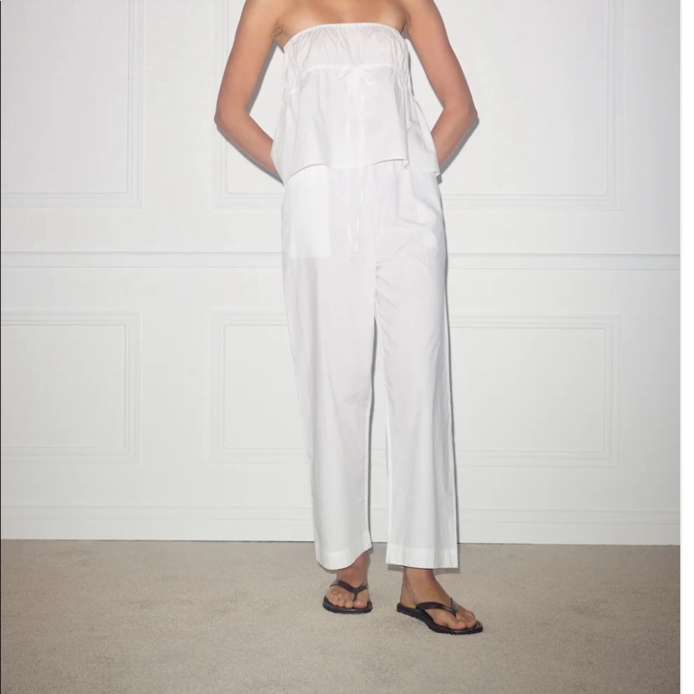 Ease Trouser in White